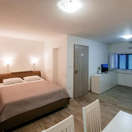 Διαμέρισμα Ema